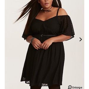 Black Off-Shoulder Dress Torrid Size 0 (12-14)